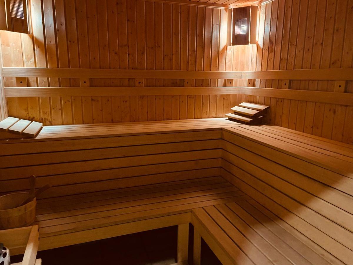 Ground Floor 2-Bedrooms, 2-Bathrooms Apartment Near Bansko In A Complex With Pools And Spa Included Razlog Luaran gambar